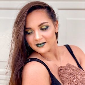 Meet your Posher, Kaylie